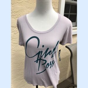 🐾 NWT Graphic Tee Shirt "Girl Boss" 👯